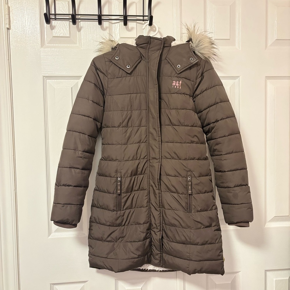 Abercrombie & Fitch Kids Dark Brown Puffer Jacket with Faux Fur Trim (16)